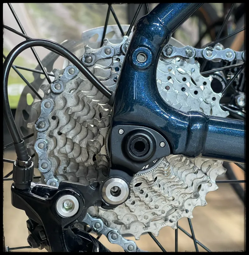 Giant Road E+ 2 Pro 25km/h Large Cosmos Navy-5